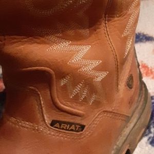 Ariat work boots worn a bit and steel toe